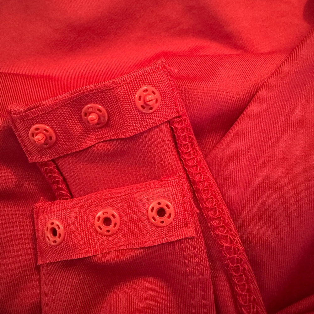 SHEIN Bold Red Cross Halter Bodysuit - Picture 5 of 7